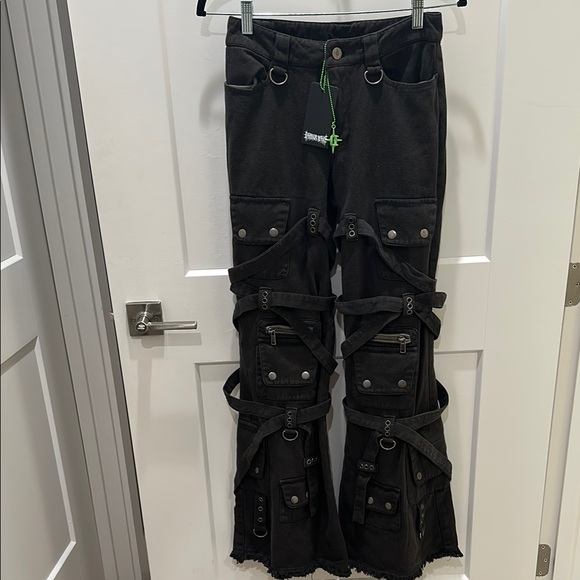 Darker Wavs Cotton Cargo Pants With Pockets Straps